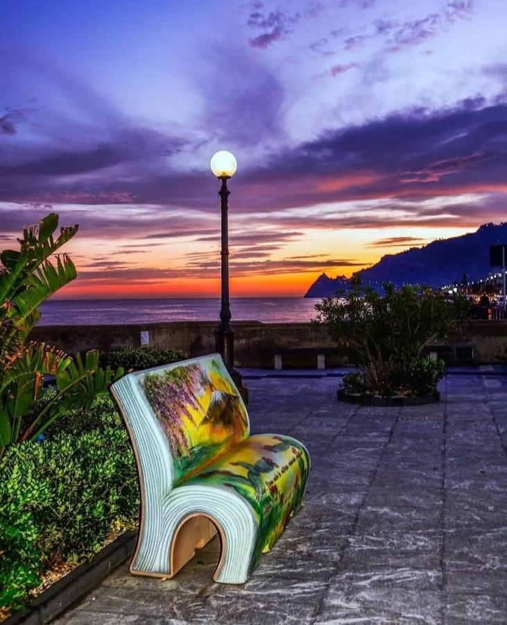 Torrevarata Vacanze Villa Santa Teresa Di Riva Exterior foto